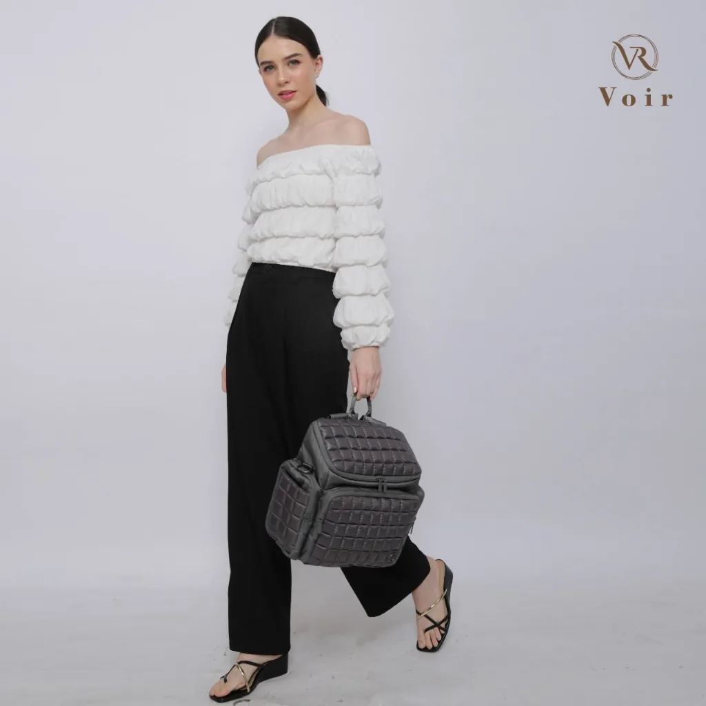 Petite Tofu Backpack dijinjing